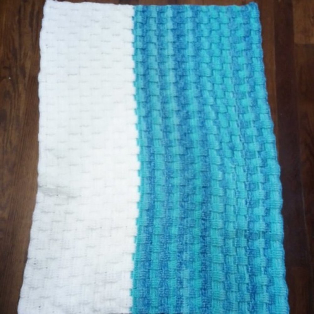 Hand Crafted Crochet Baby Blanket Lapghan Afghan Cerulean Blue Essential NWT